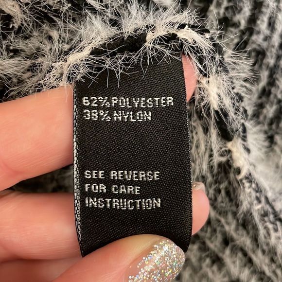 NWOT Heavy Cardigan-M - Picture 6 of 6